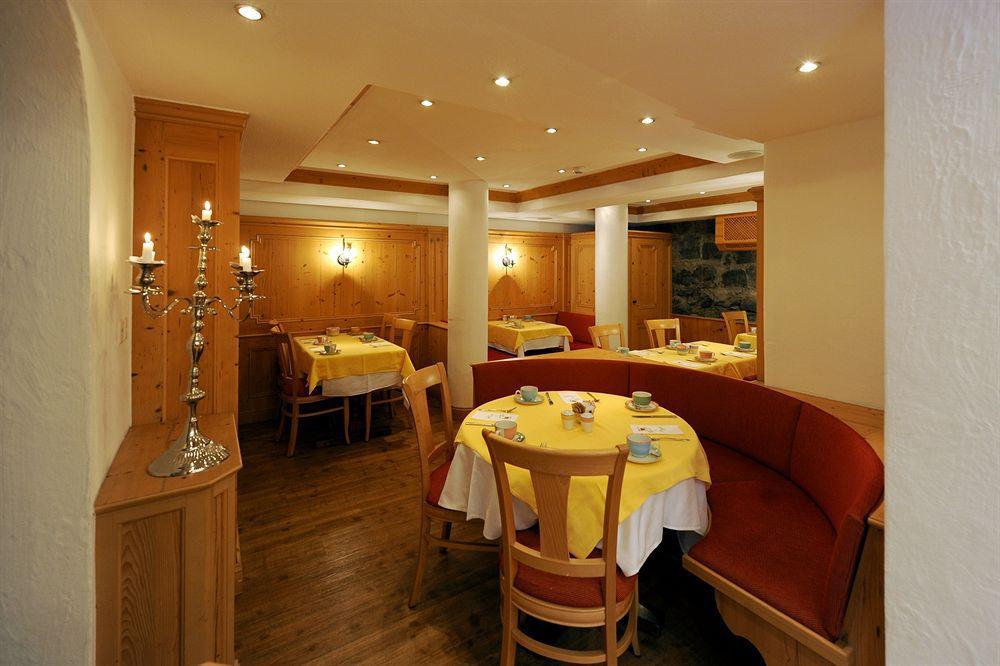 Hotel Tschugge Zermatt Esterno foto