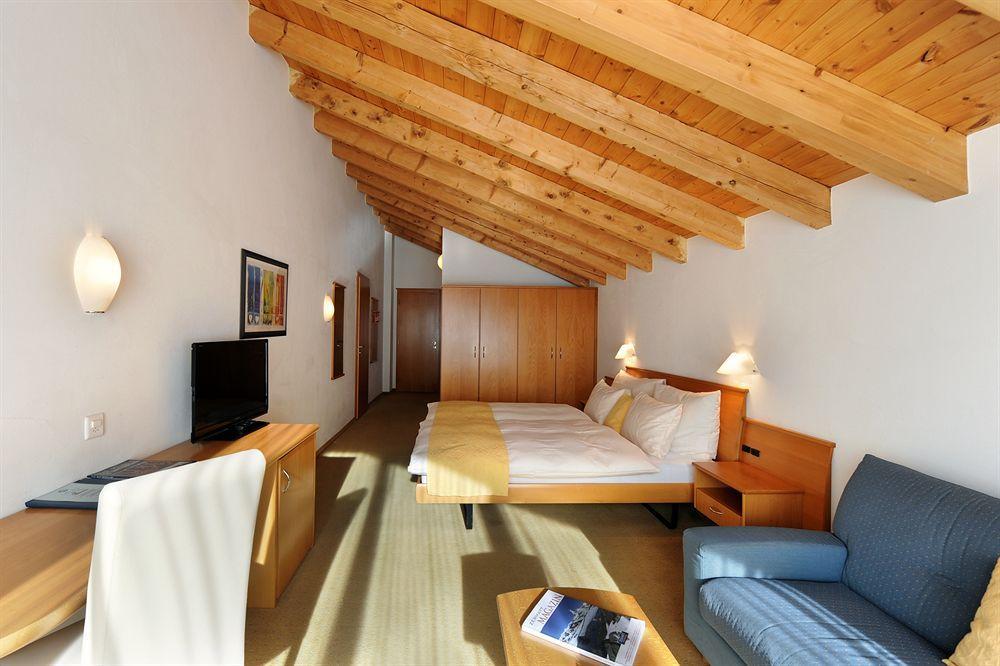 Hotel Tschugge Zermatt Esterno foto