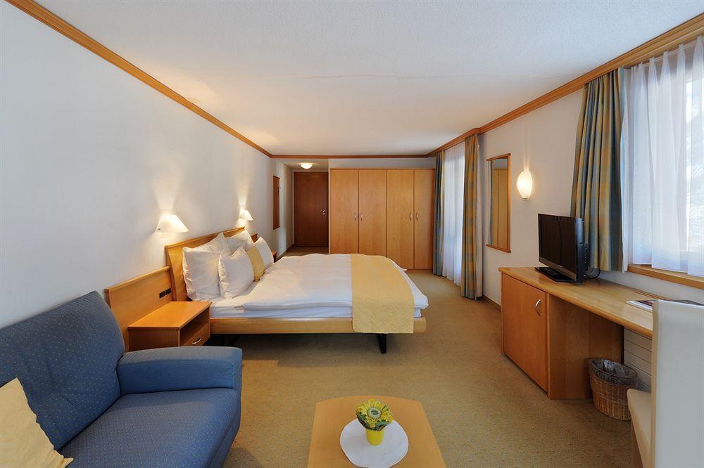 Hotel Tschugge Zermatt Esterno foto
